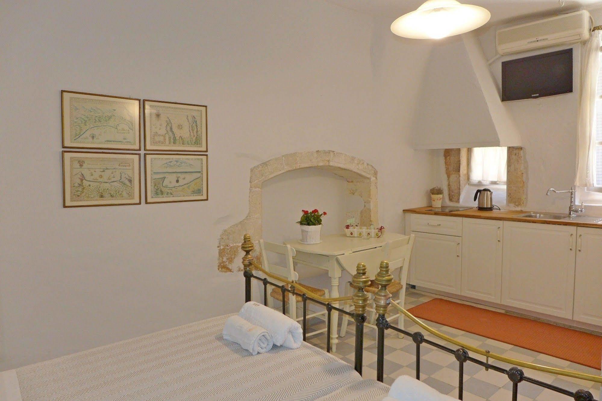 Pension Eva Chania  Exterior photo